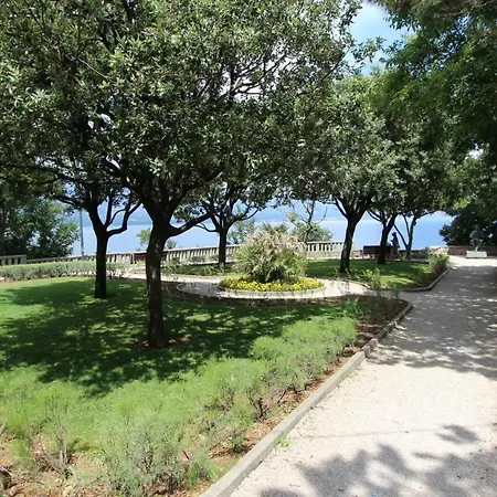 Apartment Palazzo Sare Vrbnik (Primorje-Gorski Kotar)